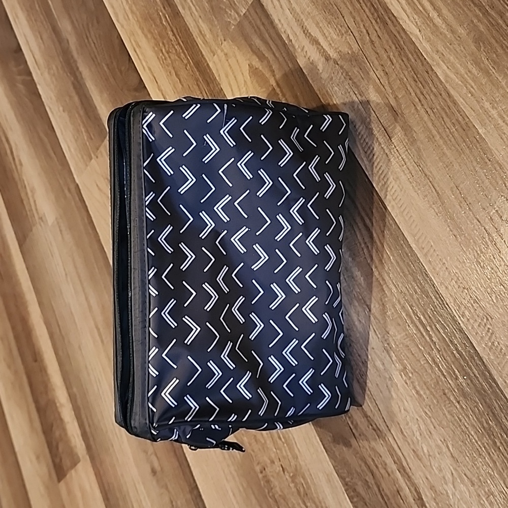 Makeup bag
